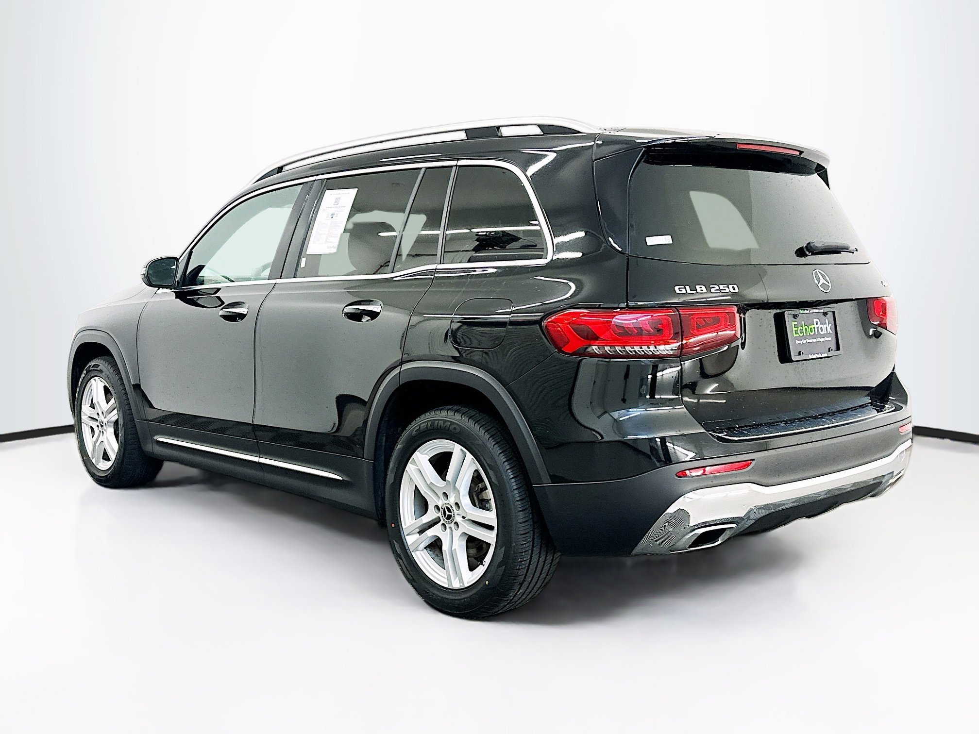 Used 2023 Mercedes-Benz GLB 250 4MATIC image 5