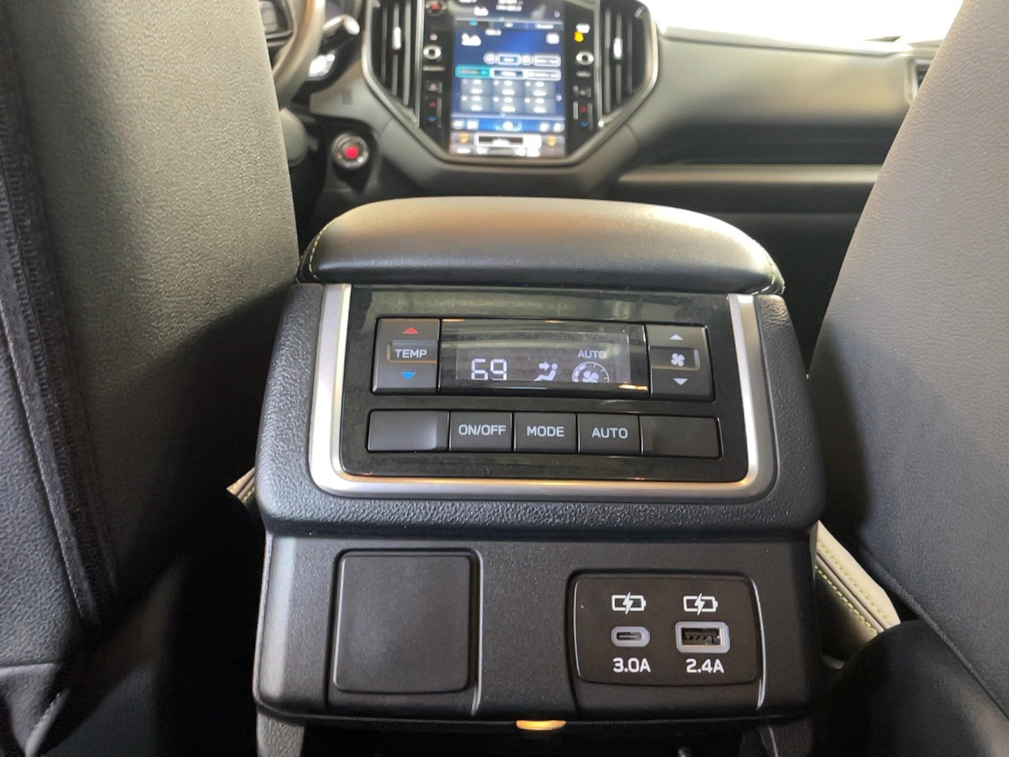 Used 2024 Subaru Ascent Onyx Edition AWD/4WD image 8