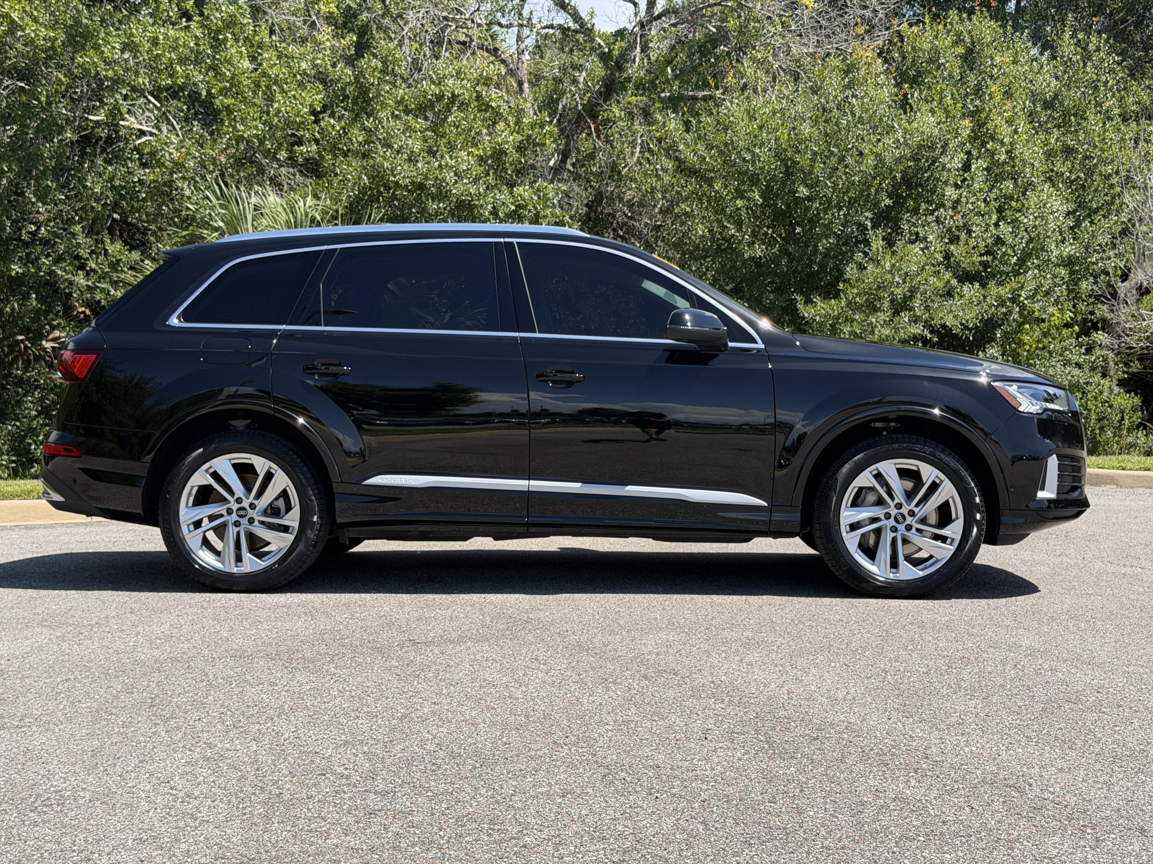 Used 2023 Audi Q7 2.0T Premium Plus w/ Premium Plus Package AWD/4WD image 2