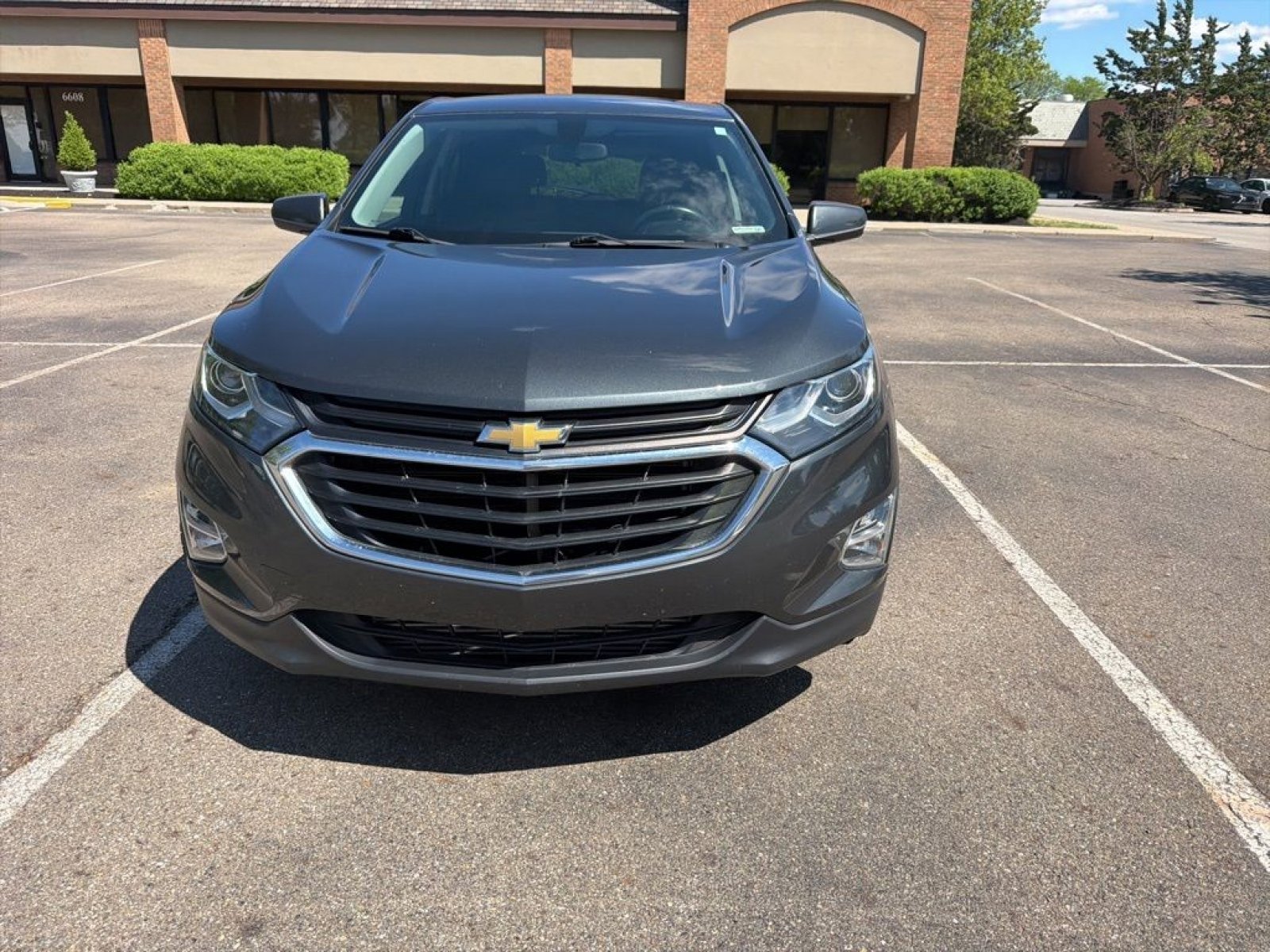 Used 2018 Chevrolet Equinox LT FWD image 3