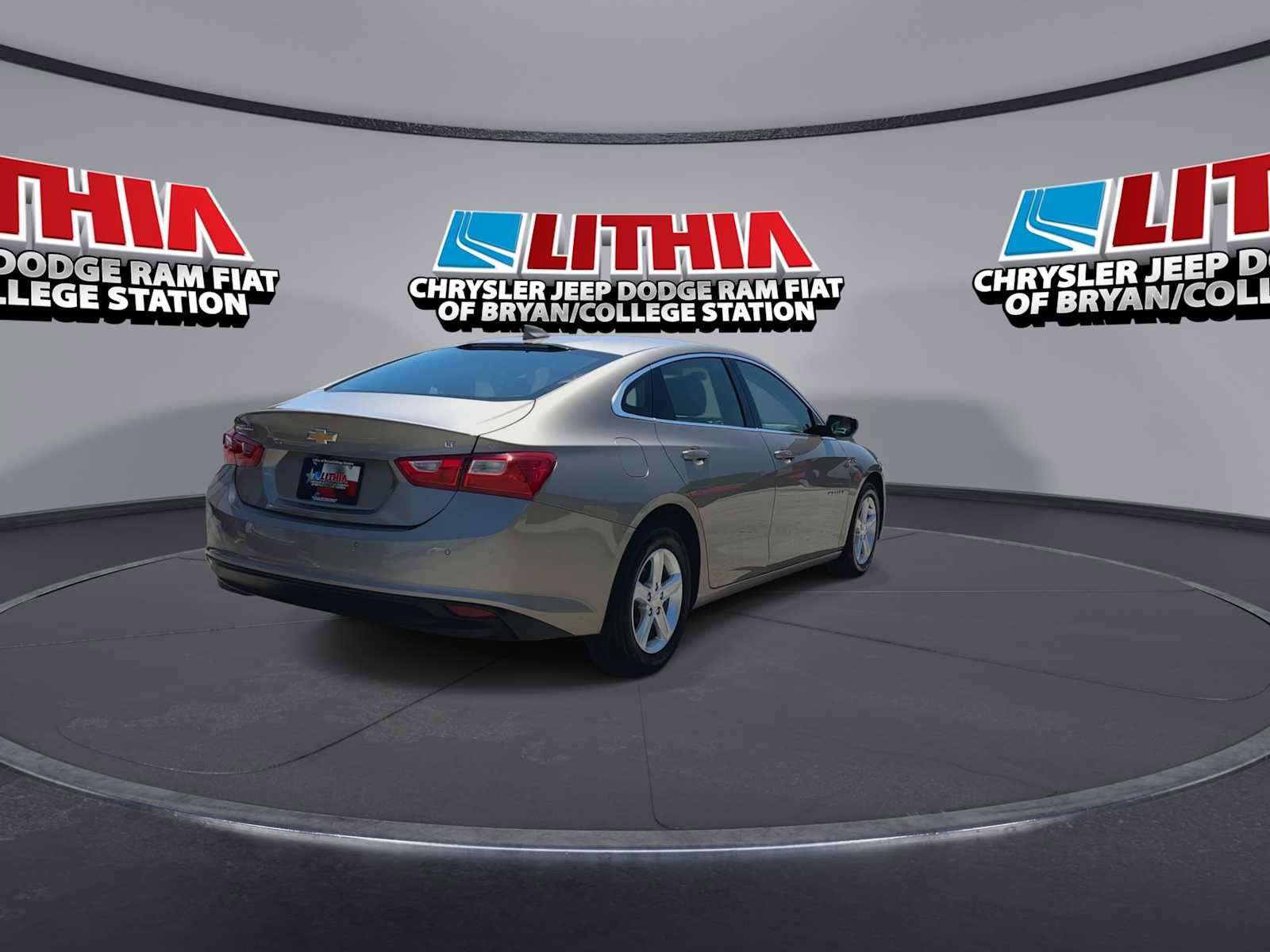 Used 2025 Chevrolet Malibu LT FWD image 8