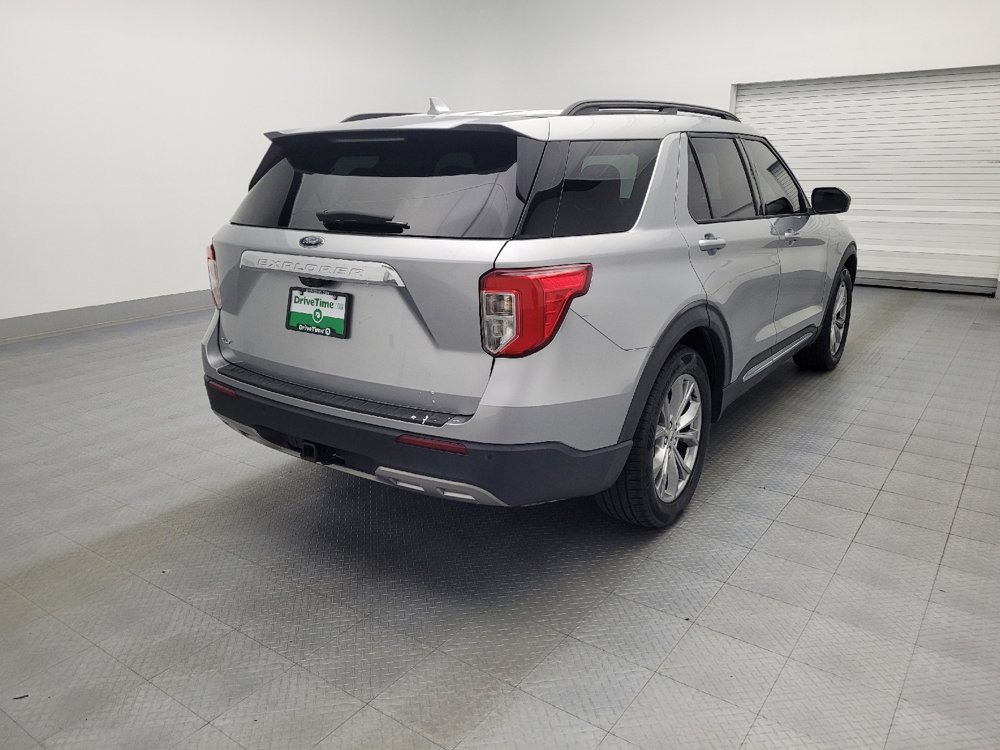 Used 2020 Ford Explorer XLT w/ Equipment Group 202A image 9