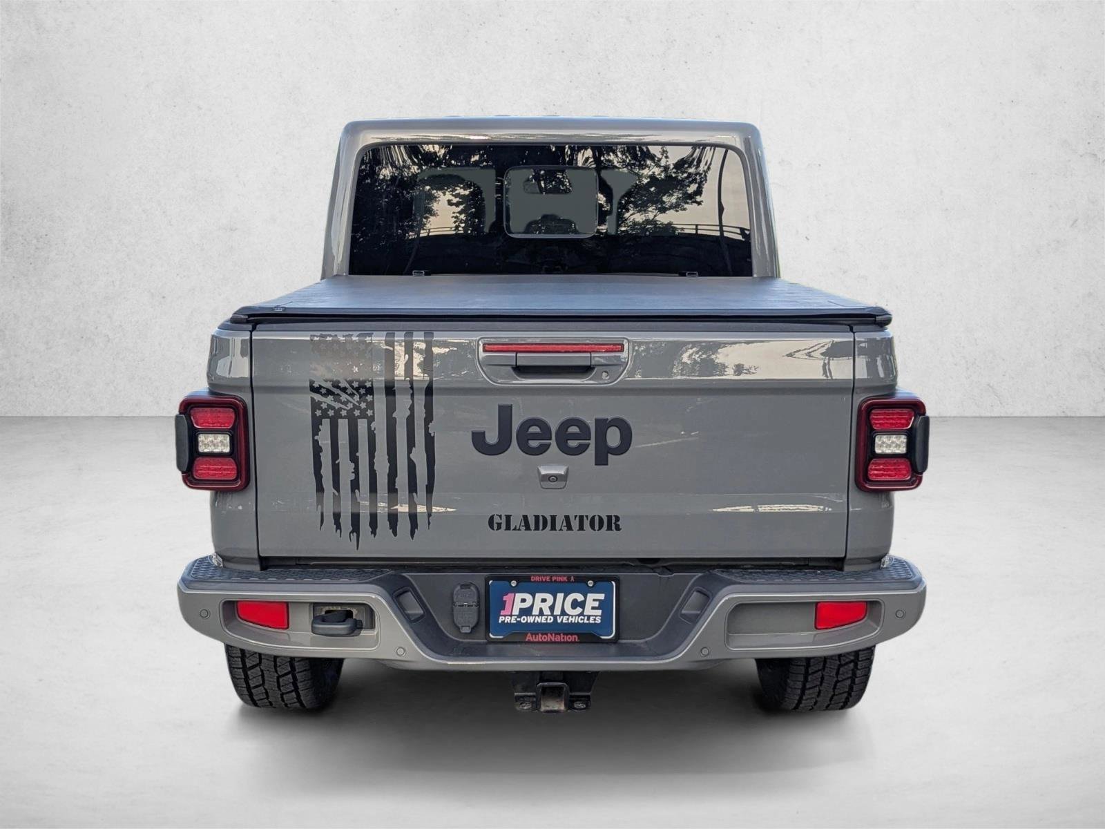 Used 2022 Jeep Gladiator Overland AWD/4WD image 6