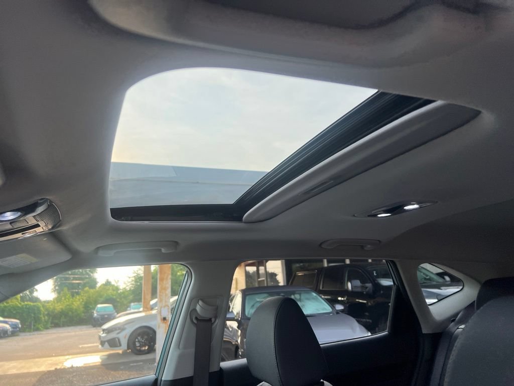 Certified 2024 Kia Seltos SX w/ SX Sunroof Package AWD/4WD image 8