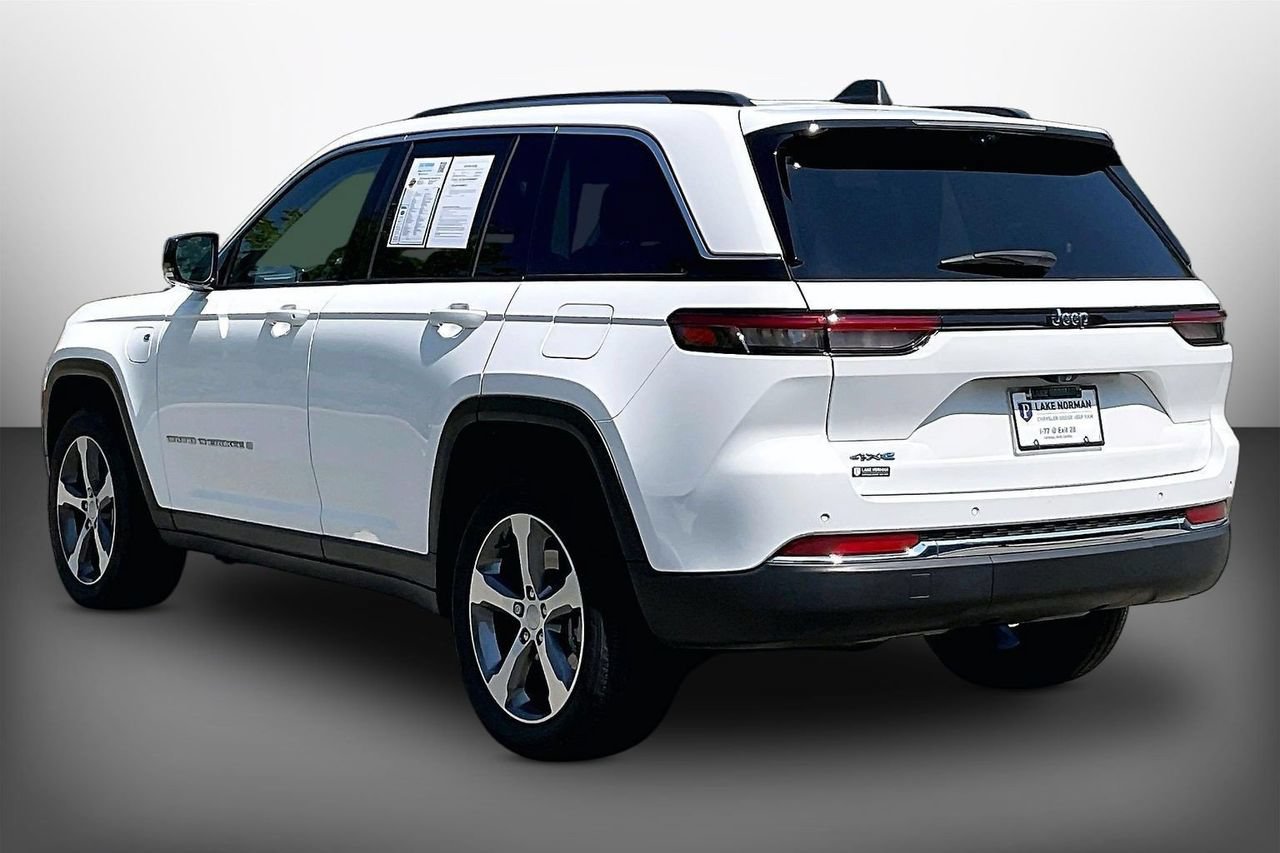 Used 2023 Jeep Grand Cherokee 4WD 4xe w/ Luxury Tech Group II image 6