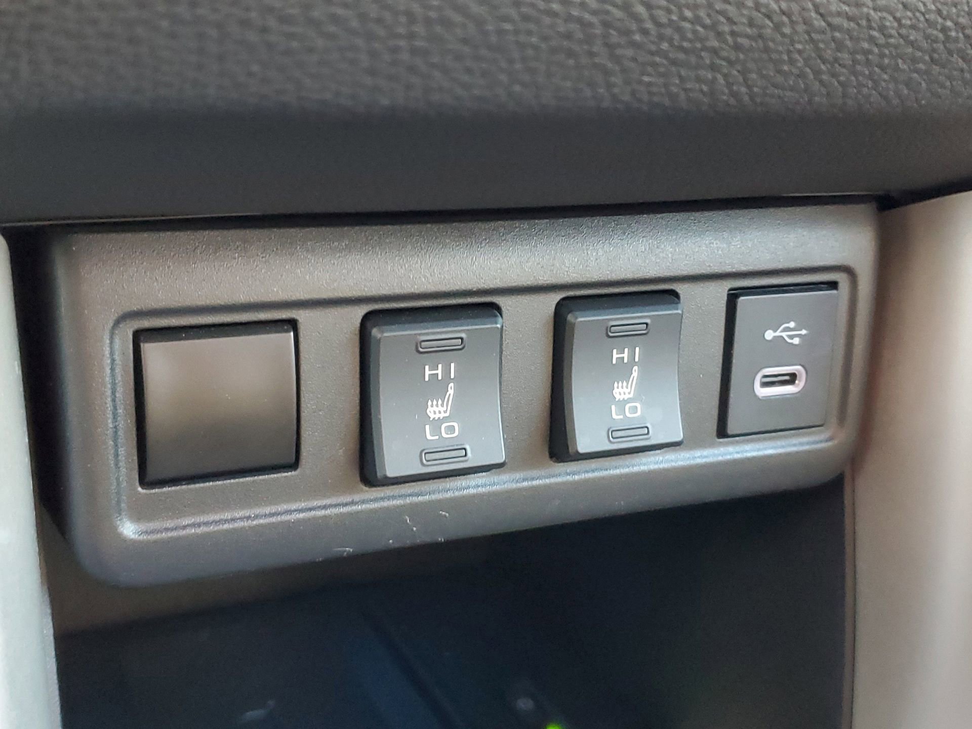 Used 2023 Toyota Corolla Cross XSE w/ Convenience Package image 30