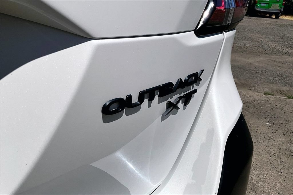 Used 2021 Subaru Outback Onyx Edition XT AWD/4WD image 11