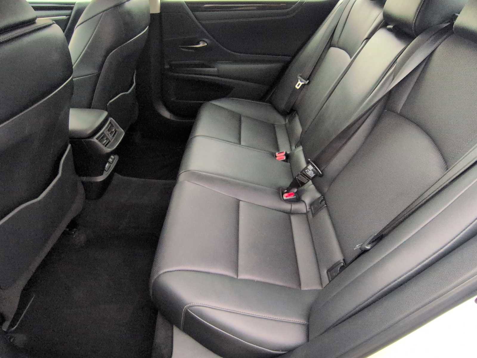 Used 2019 Lexus ES 350 w/ Premium Package image 21