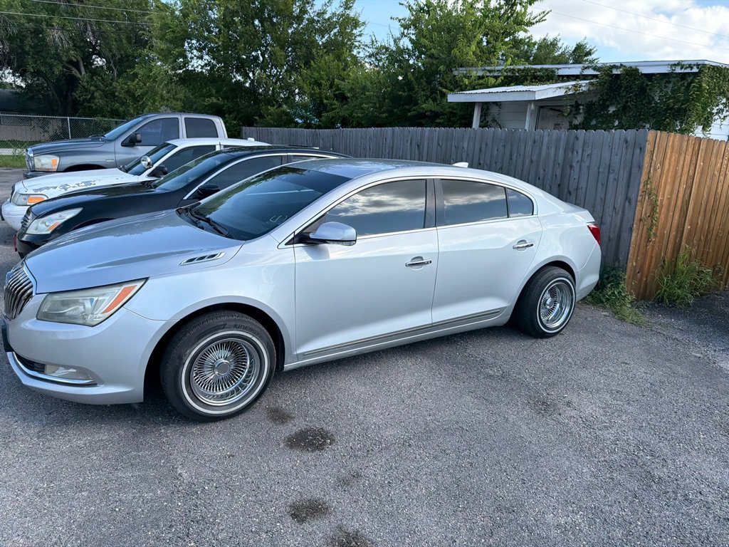 Used 2015 Buick LaCrosse Leather FWD image 20