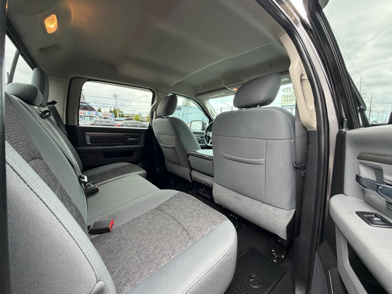 Used 2018 RAM 1500 Big Horn RWD image 17