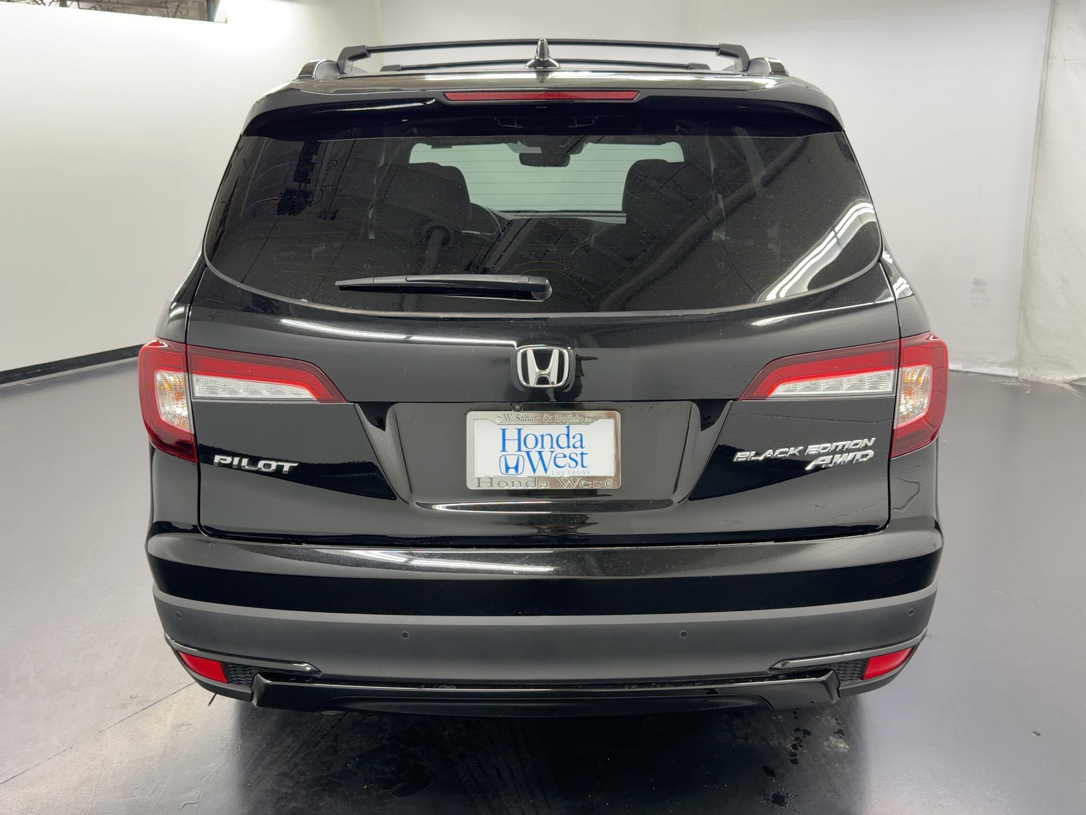 Certified 2022 Honda Pilot Black Edition image 10