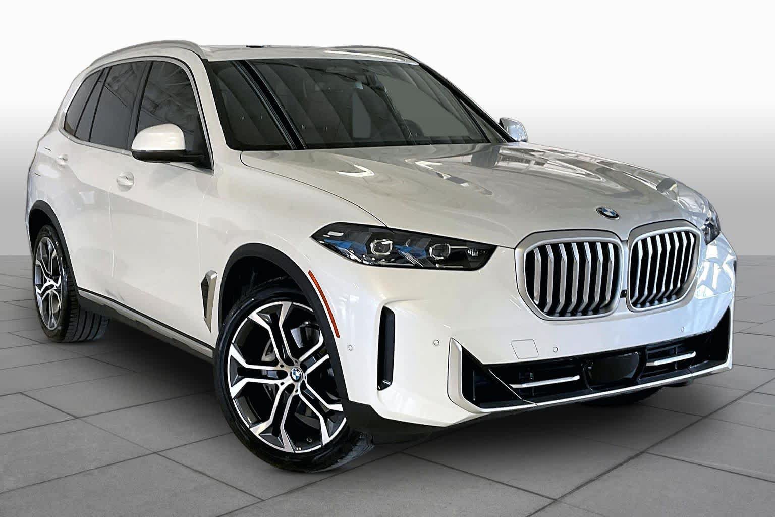 Used 2026 BMW X5 xDrive40i AWD/4WD image 2