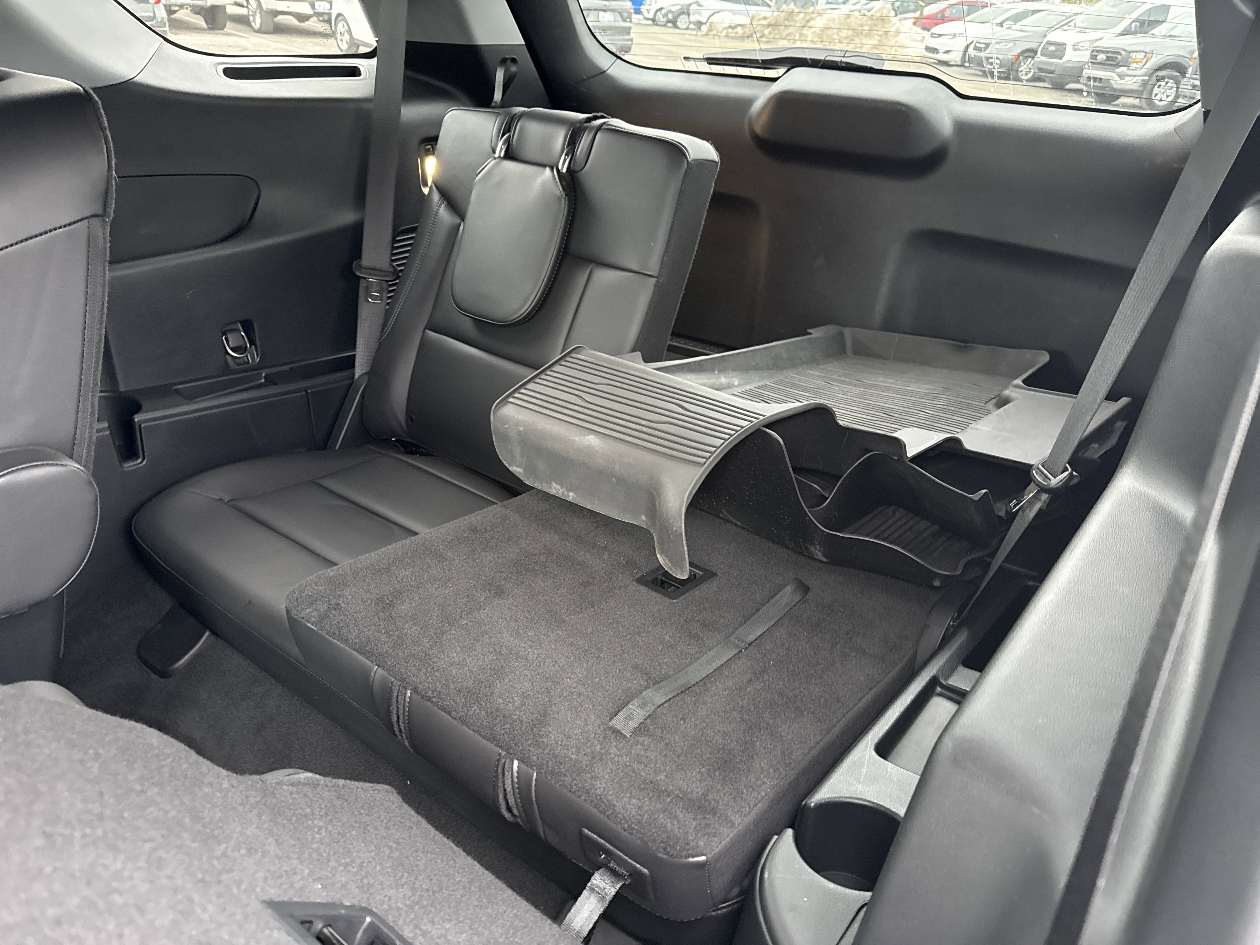 Used 2022 Ford Explorer XLT w/ Equipment Group 202A image 13