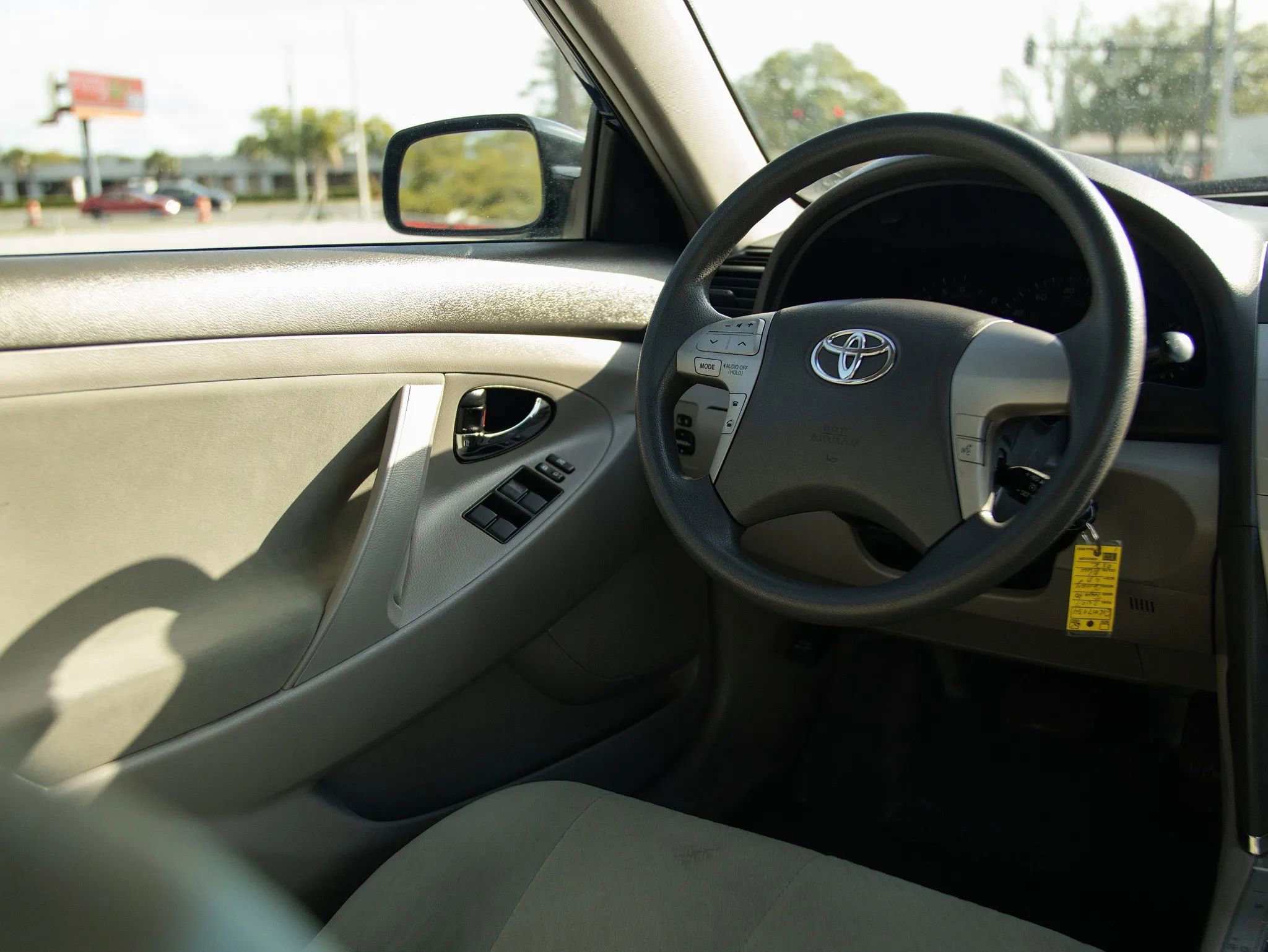 Used 2007 Toyota Camry XLE FWD image 22