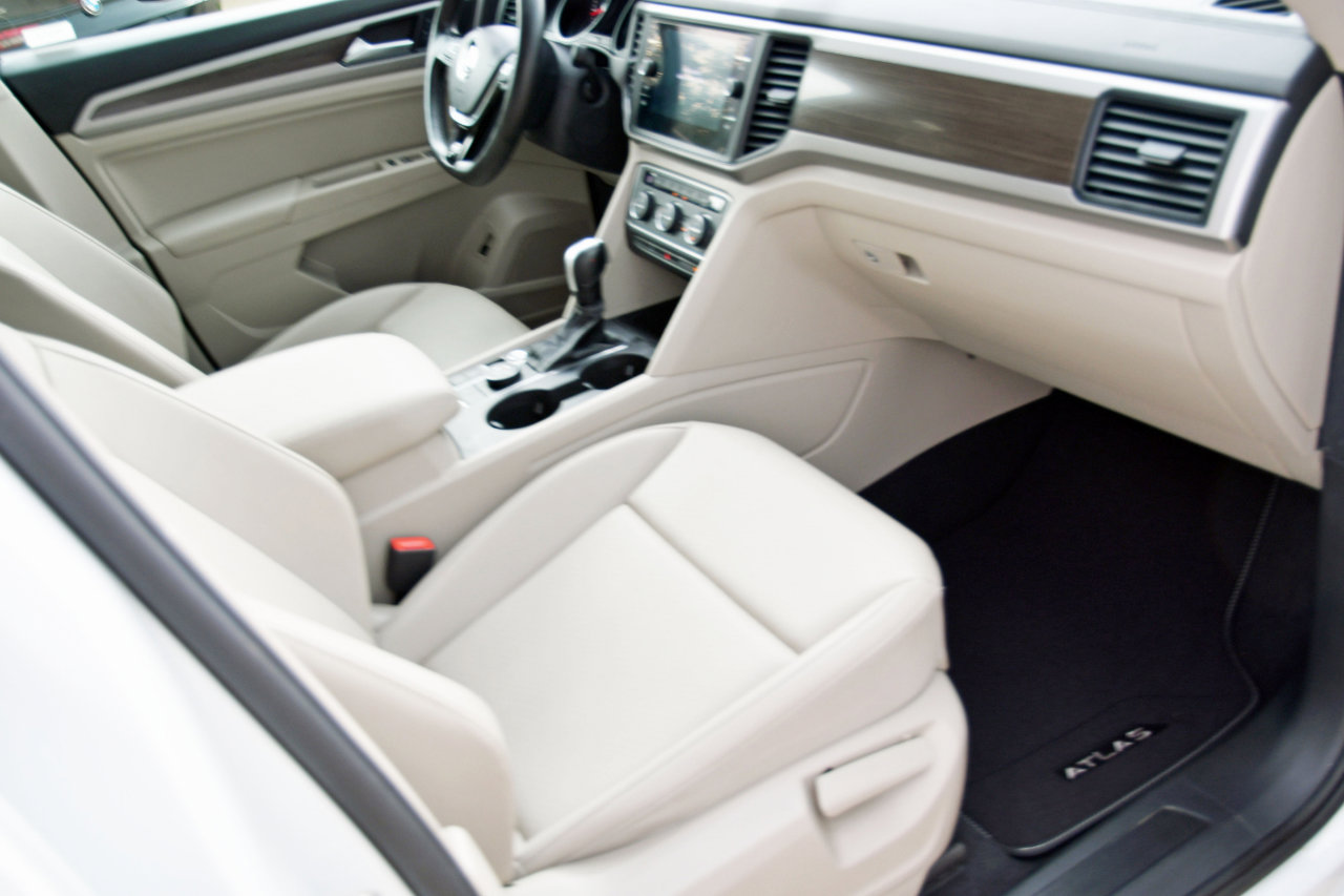 Used 2020 Volkswagen Atlas SE w/ Panoramic Sunroof Package image 37