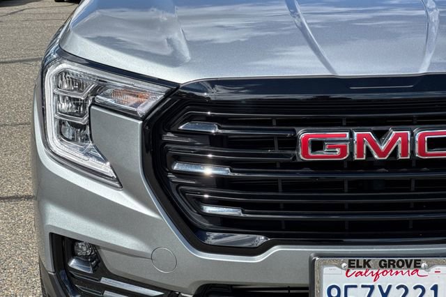 Used 2023 GMC Terrain SLT w/ Elevation Edition FWD image 46