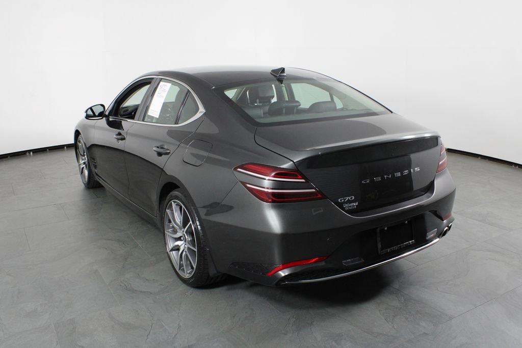 Used 2023 Genesis G70 2.0T RWD image 3