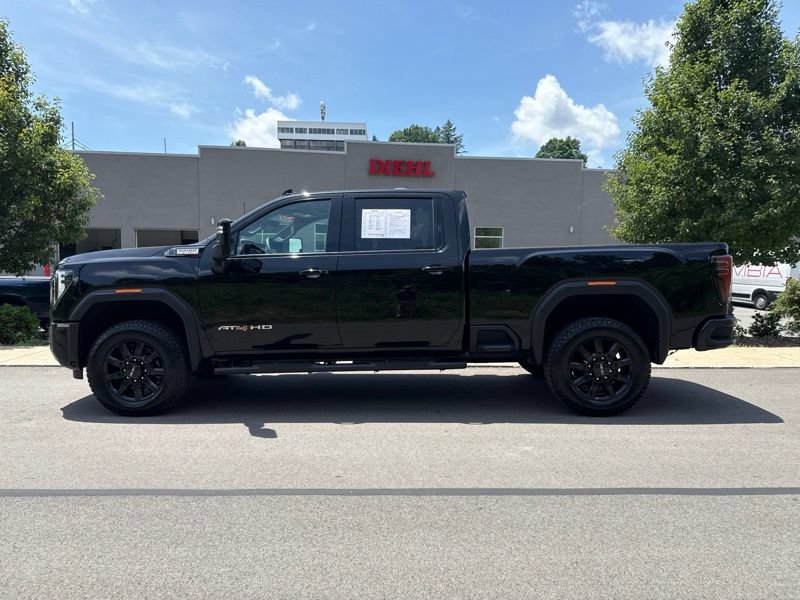 Used 2024 GMC Sierra 2500 AT4 w/ AT4 Premium Plus Package AWD/4WD image 5