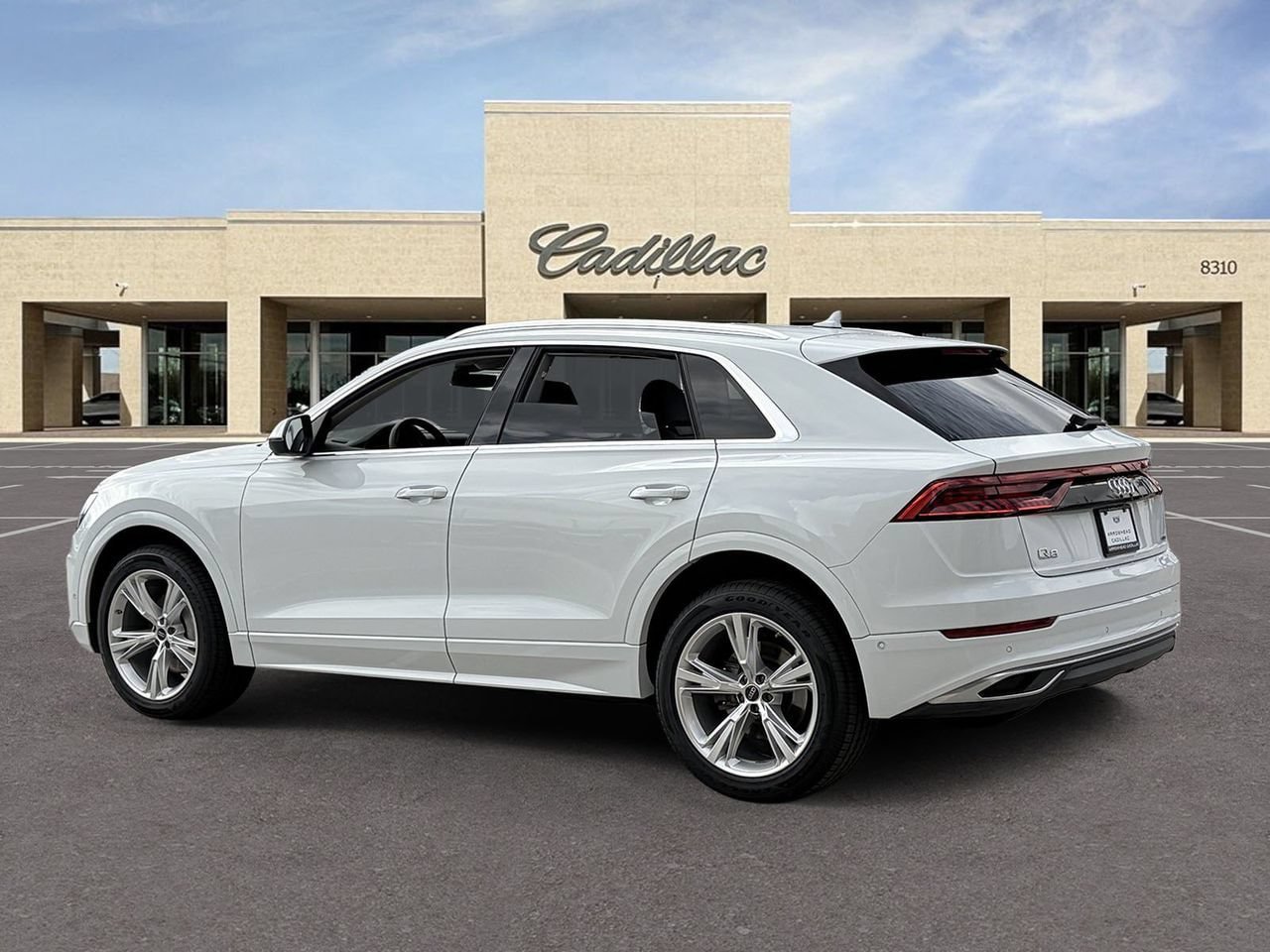 Used 2023 Audi Q8 Premium AWD/4WD image 7