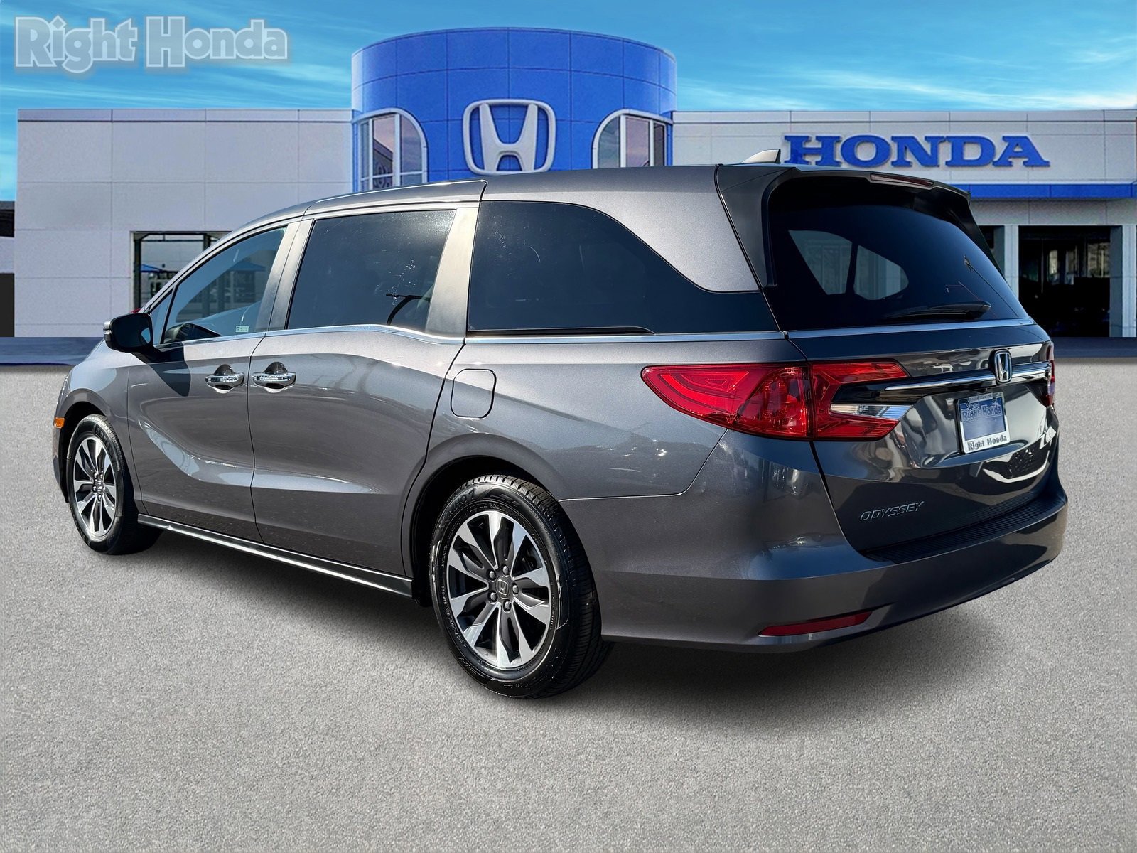 Used 2024 Honda Odyssey EX-L image 4