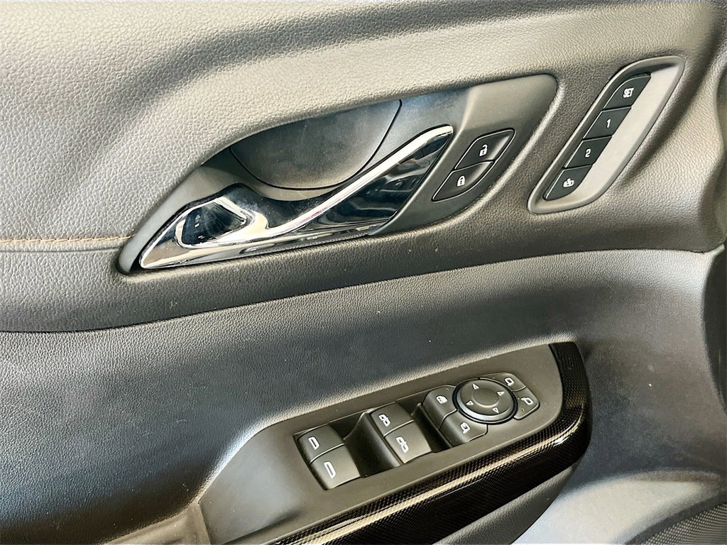 Used 2022 GMC Acadia AT4 w/ Technology Package image 18