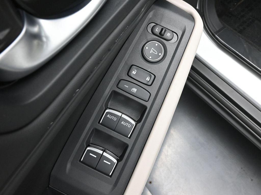 New 2025 Honda Accord SE image 31