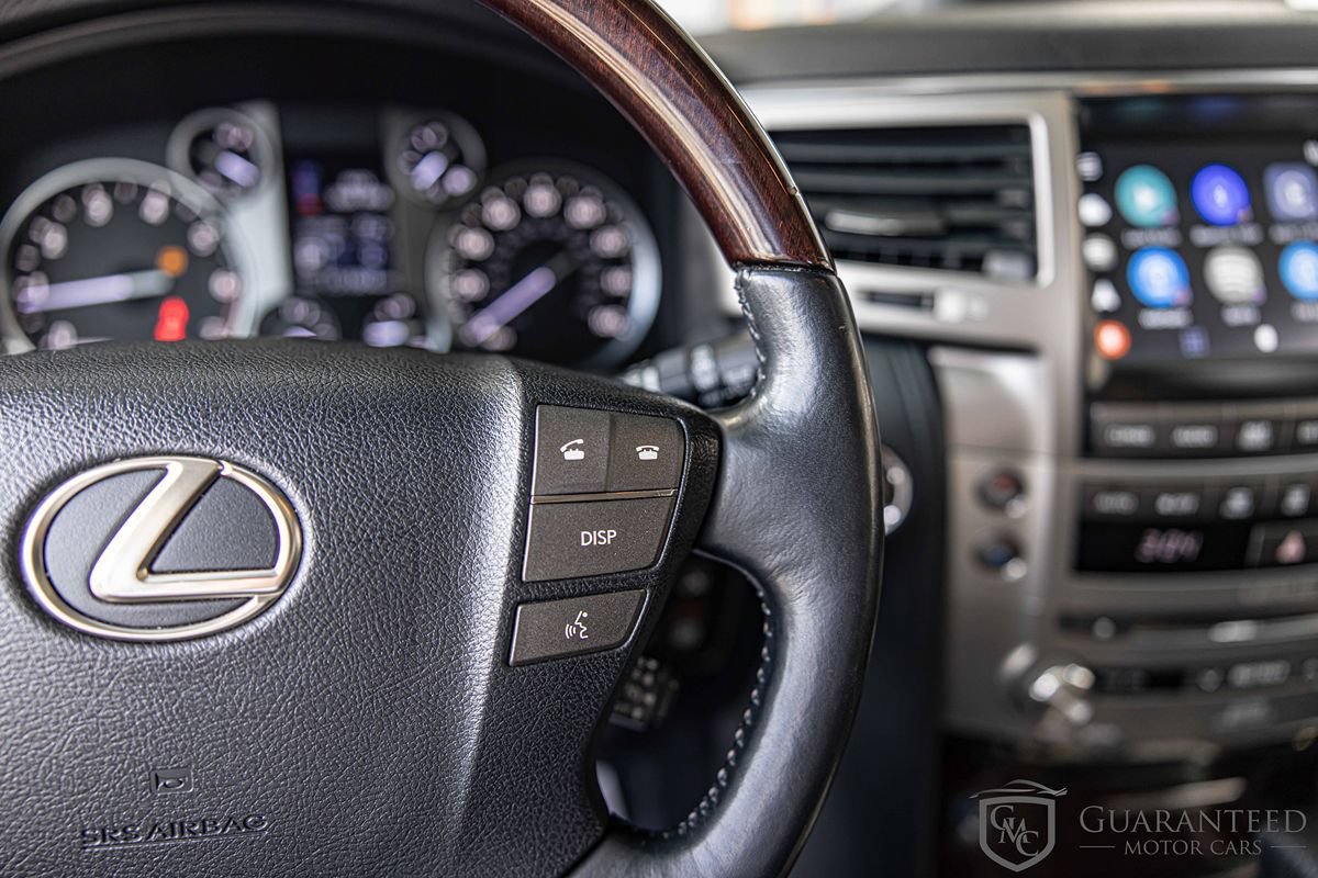 Used 2015 Lexus LX 570 4WD w/ Luxury Package image 27