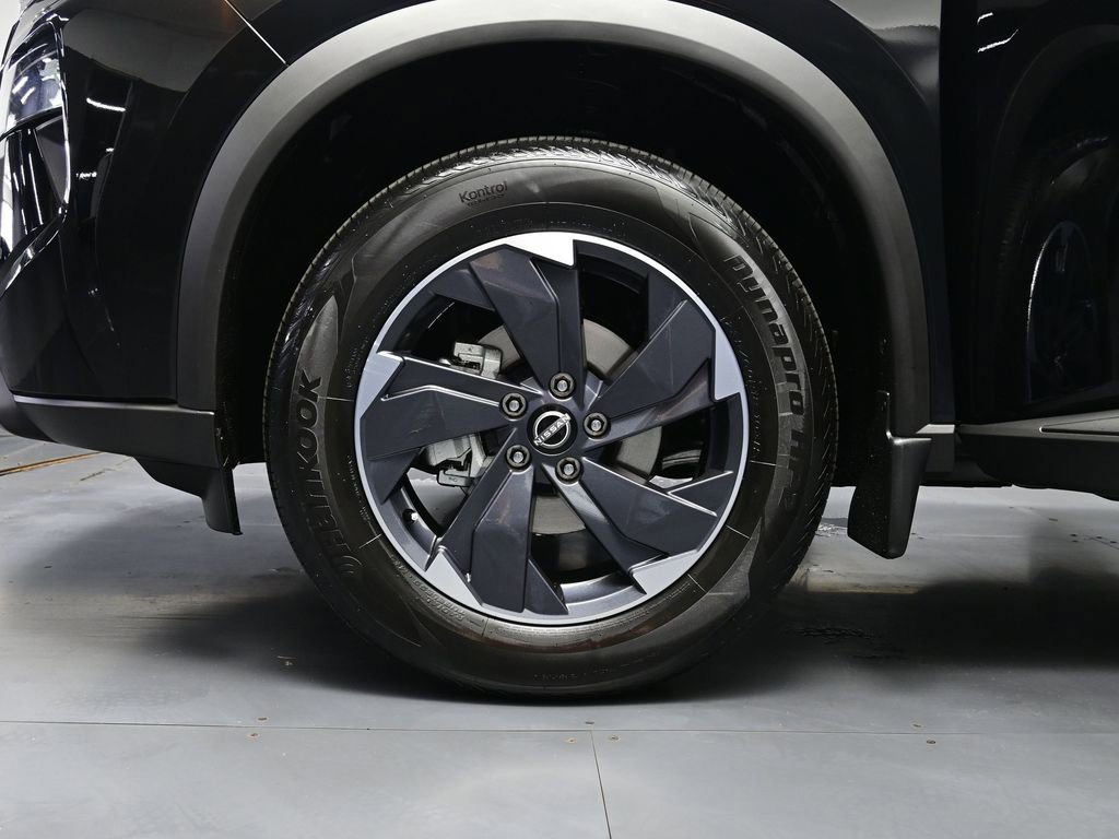 New 2026 Nissan Rogue SV image 23
