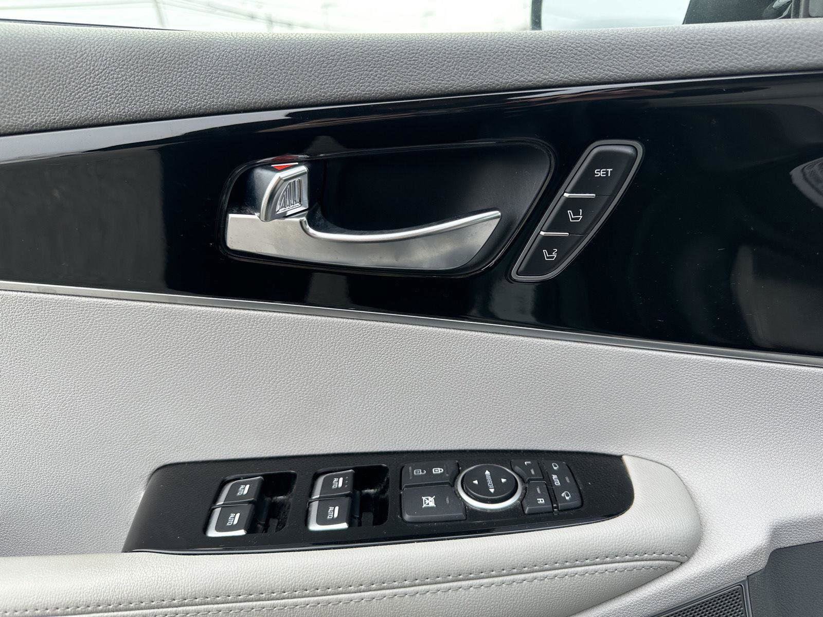 Used 2020 Kia Sorento SX w/ Paint Protection Package image 12