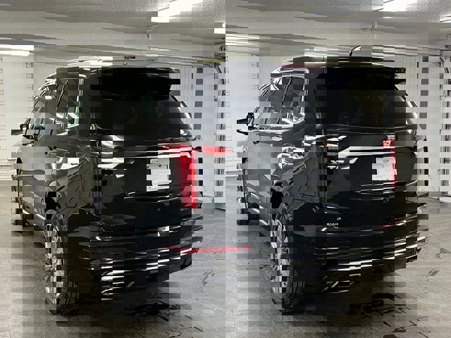 Certified 2024 Cadillac XT6 Premium Luxury w/ Technology Package image 3