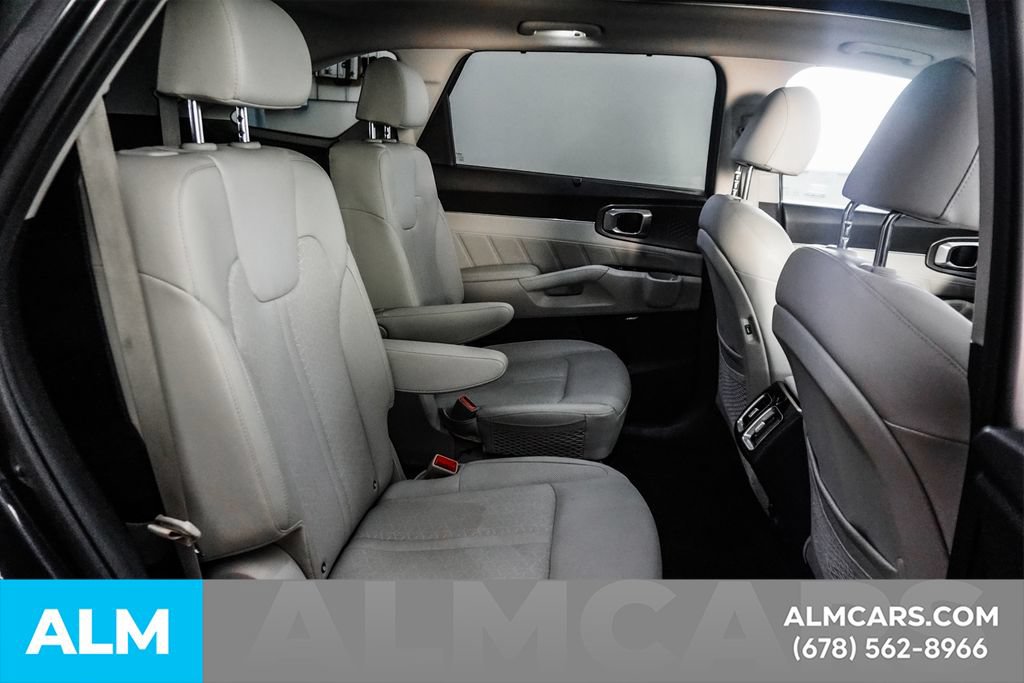 Used 2023 Kia Sorento SX Prestige w/ Panoramic Sunroof Package AWD/4WD image 15