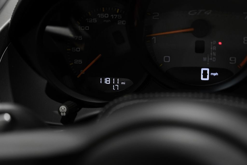 Used 2022 Porsche 718 Cayman GT4 RWD image 15