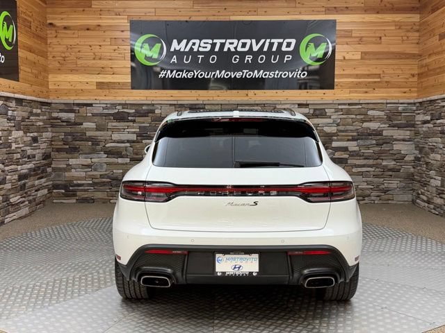 Used 2022 Porsche Macan AWD/4WD image 10