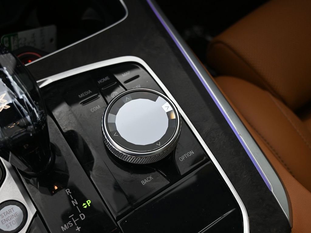 Used 2023 BMW X5 xDrive40i w/ Executive Package image 27