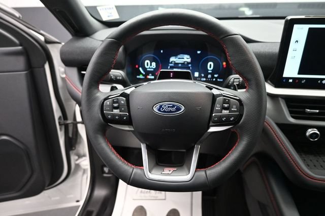 Certified 2025 Ford Explorer ST AWD/4WD image 15