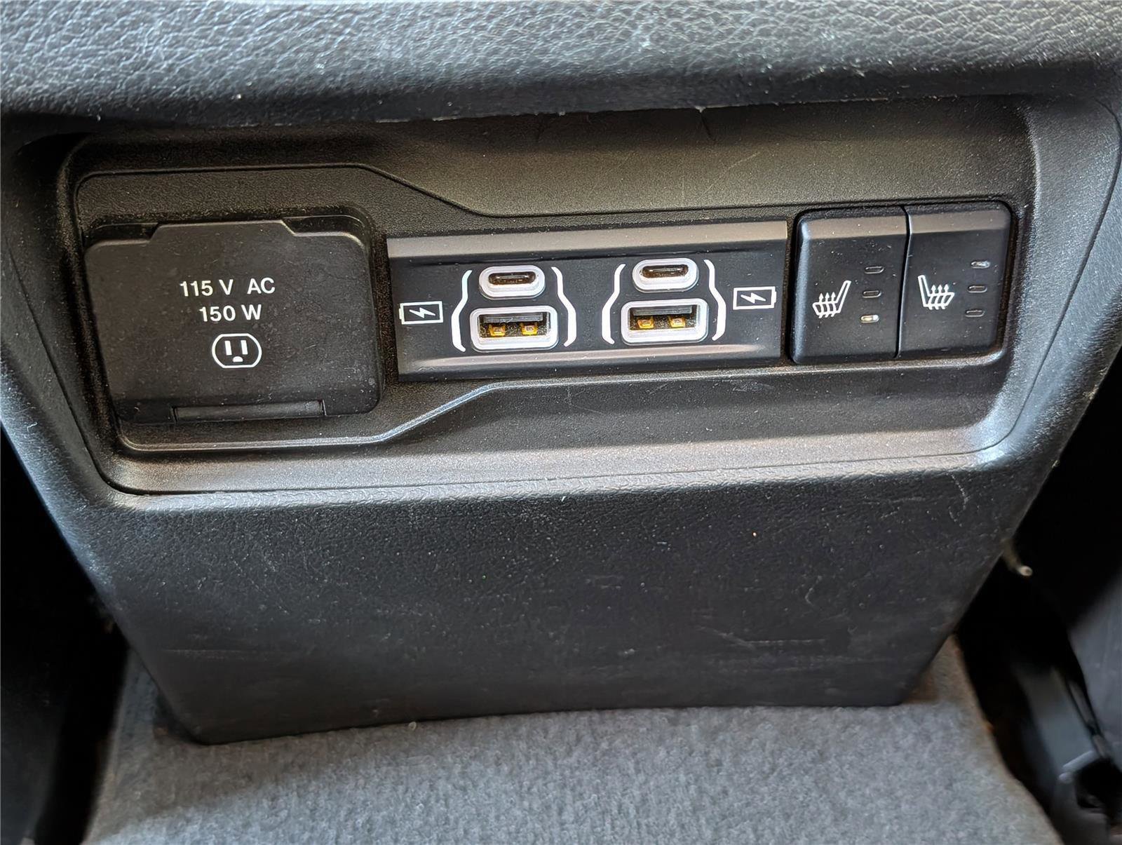 Used 2023 Jeep Grand Cherokee 4WD 4xe image 16