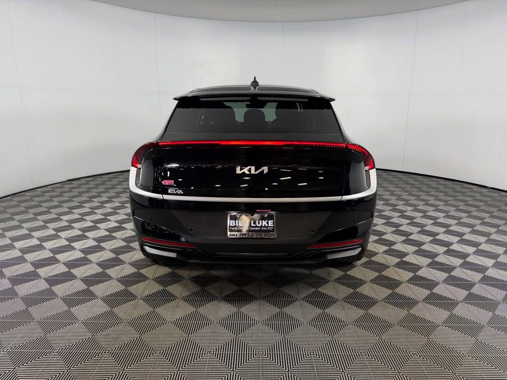 Used 2025 Kia EV6 Light w/ Light LR Technology Package image 9