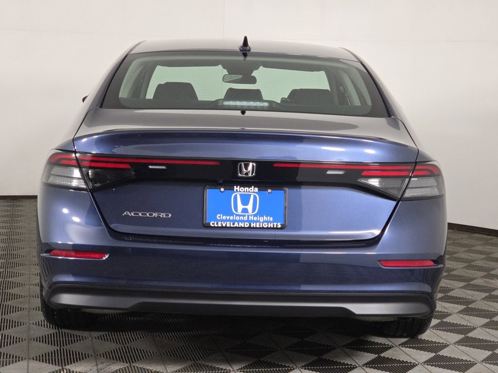 New 2025 Honda Accord SE image 9