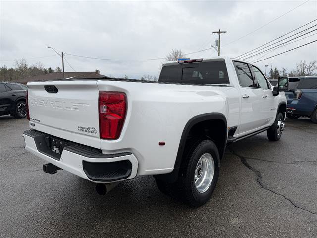 Used 2022 Chevrolet Silverado 3500 High Country image 6
