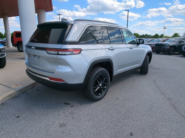 New 2026 Jeep Grand Cherokee Laredo X AWD/4WD image 29