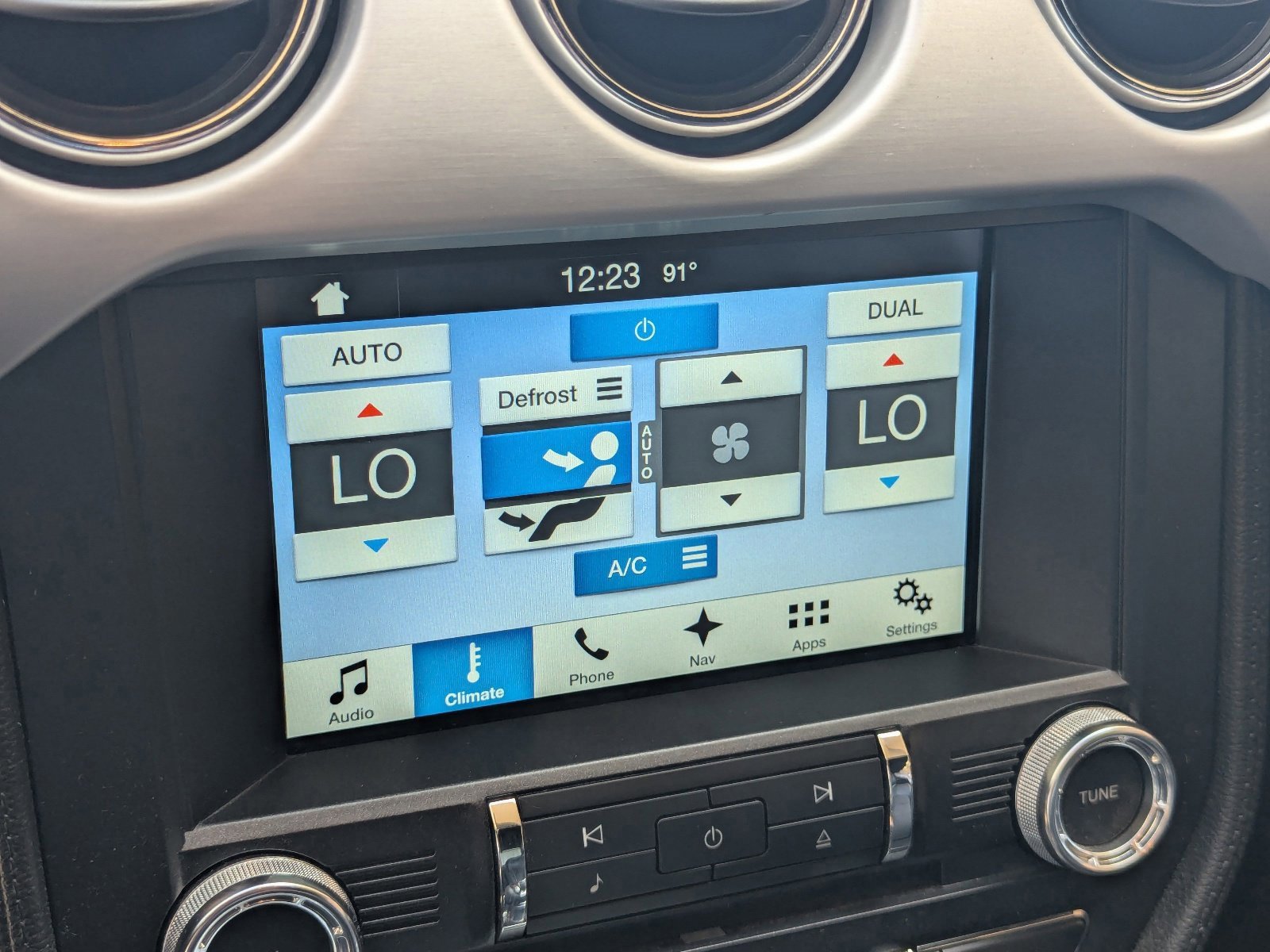 Used 2016 Ford Mustang GT Premium image 26