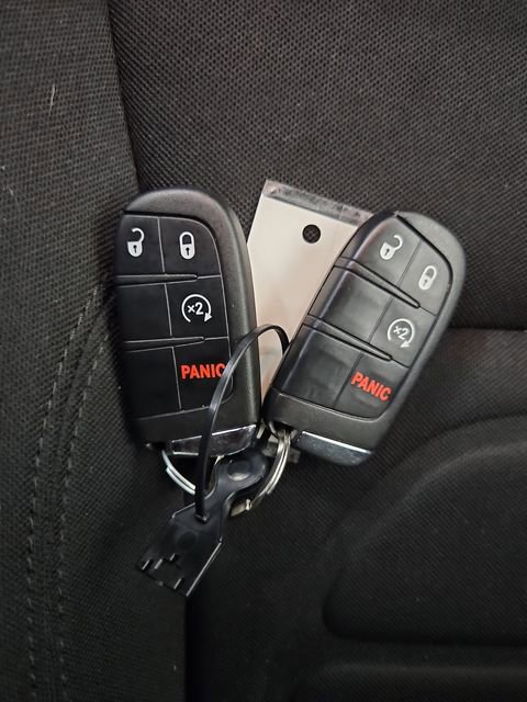 Used 2021 Jeep Renegade Latitude w/ Luxury Group I image 52