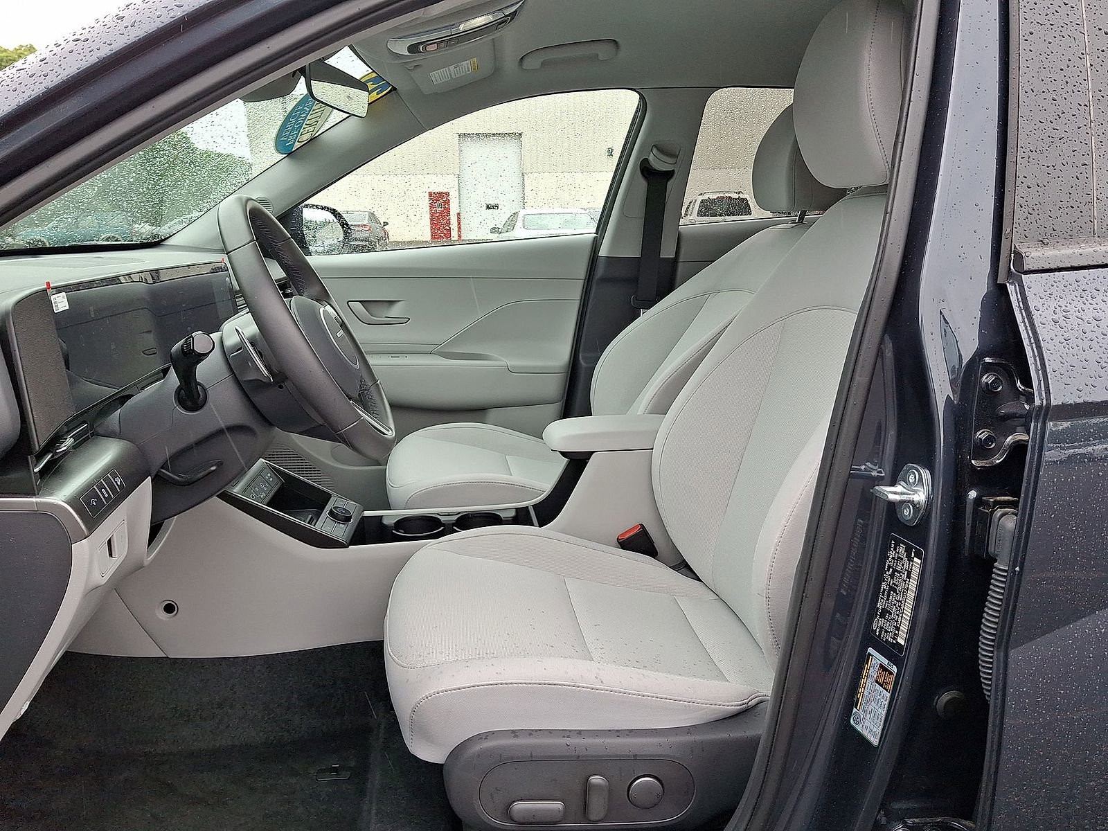 Certified 2025 Hyundai Kona SEL AWD/4WD image 17