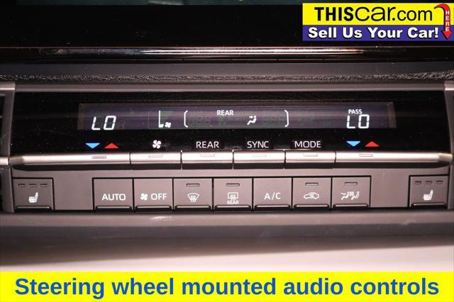 Used 2025 Toyota Sienna XLE image 15