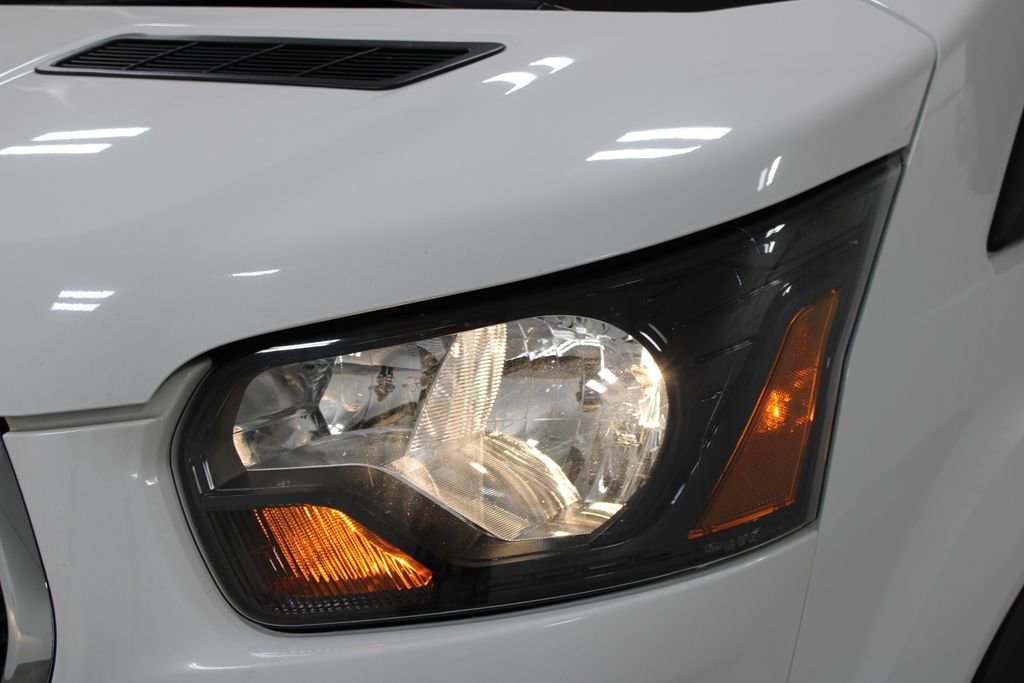 Used 2024 Ford Transit 350 XLT image 13
