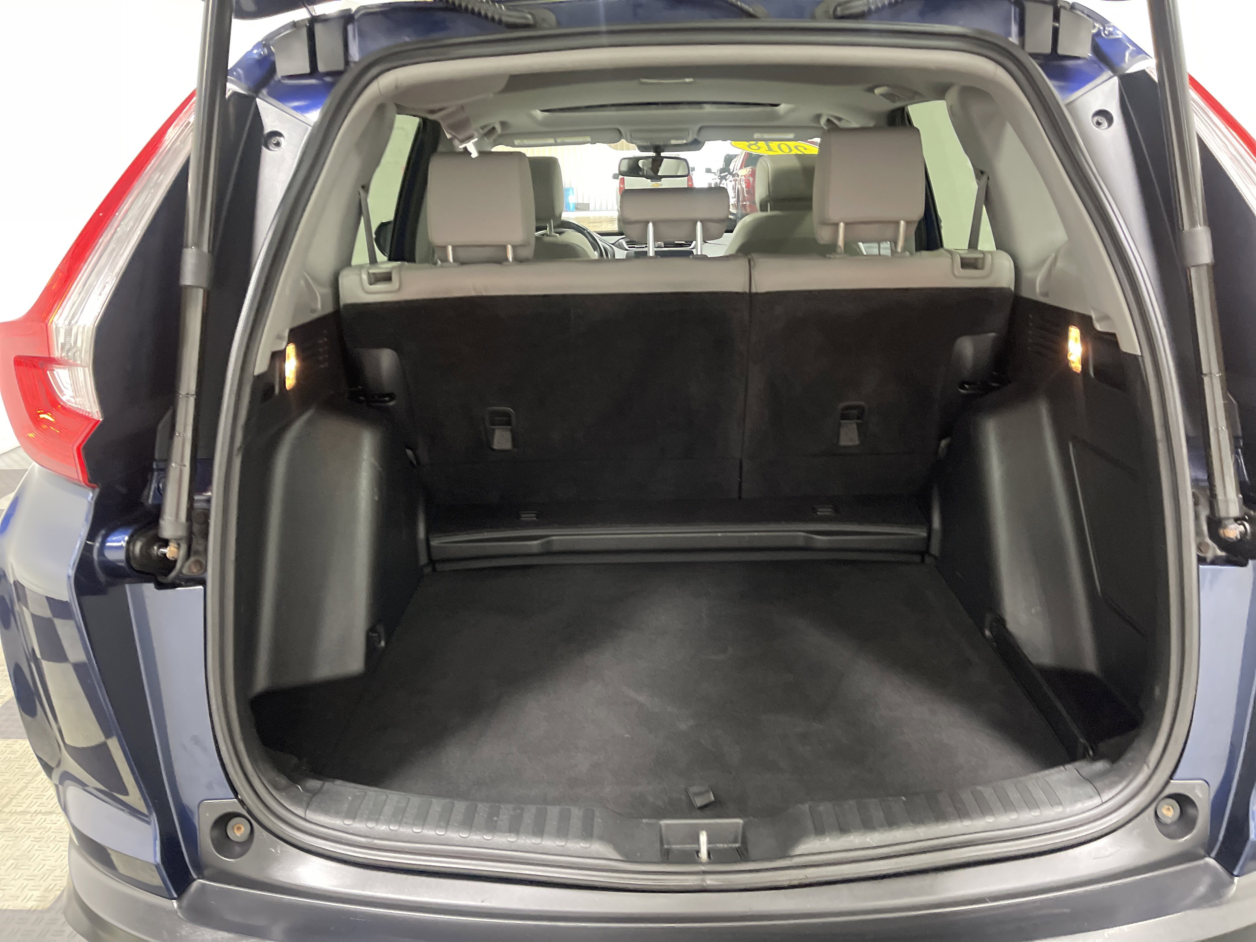Used 2018 Honda CR-V Touring image 18