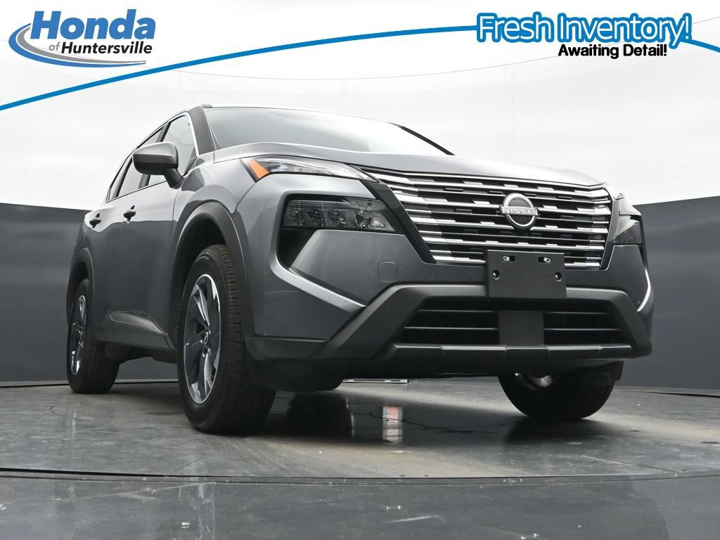 Used 2025 Nissan Rogue SV FWD image 26