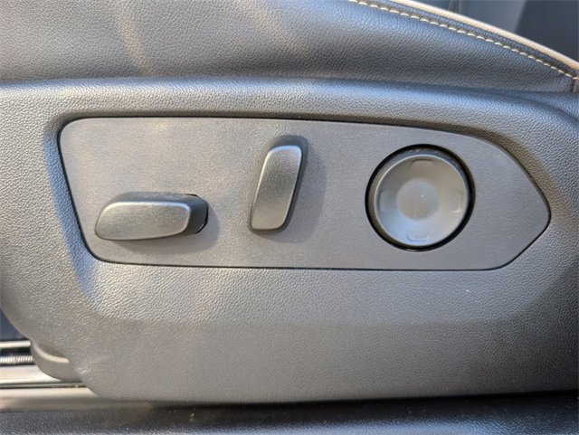 Used 2024 Chevrolet Tahoe Premier w/ Premium Package 2 image 16