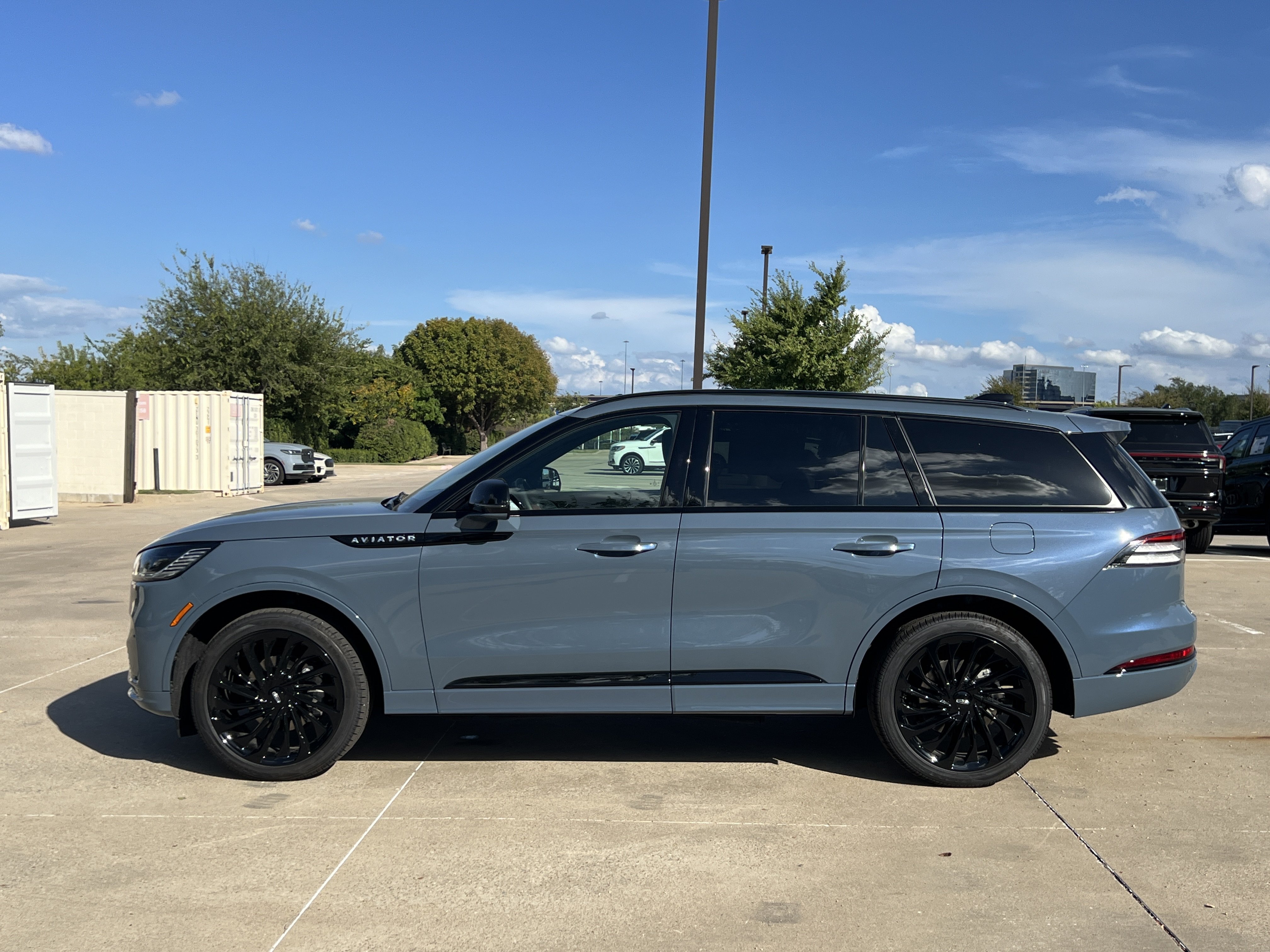 New 2026 Lincoln Aviator Reserve AWD/4WD image 4