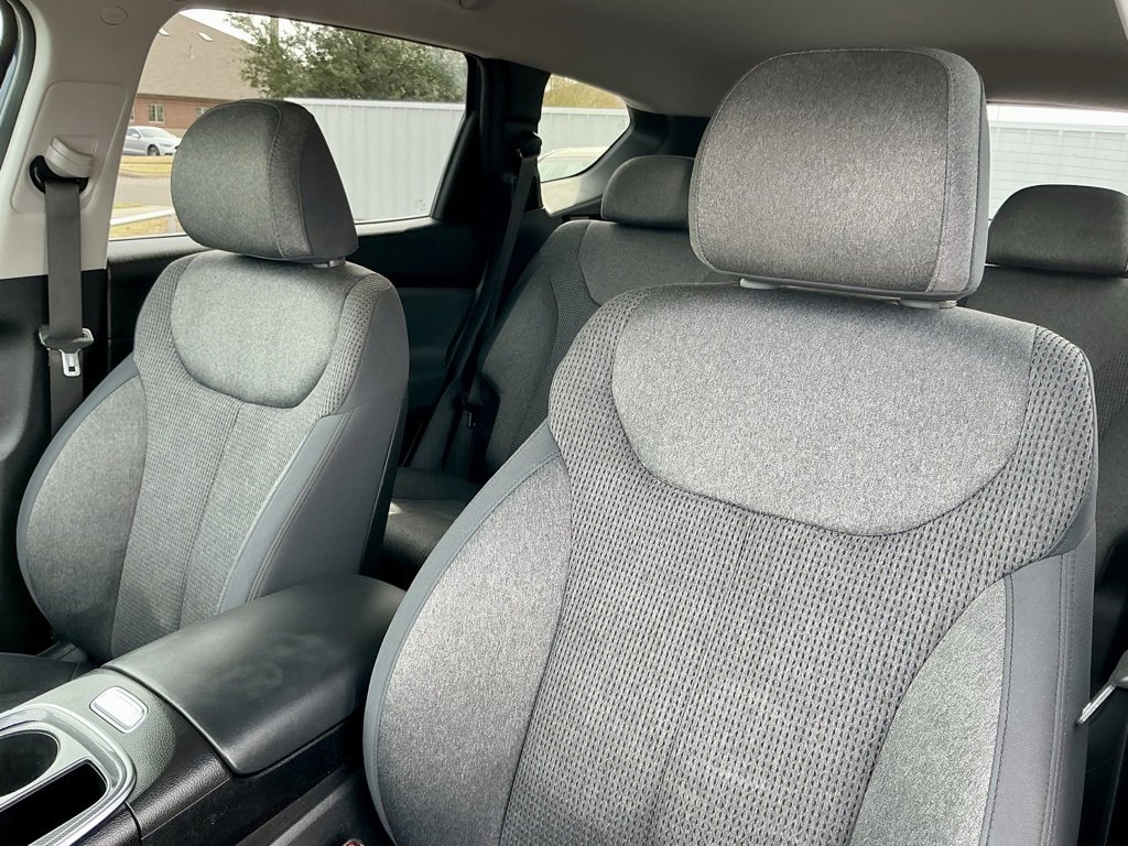 Used 2021 Hyundai Santa Fe SEL w/ Cargo Package image 39